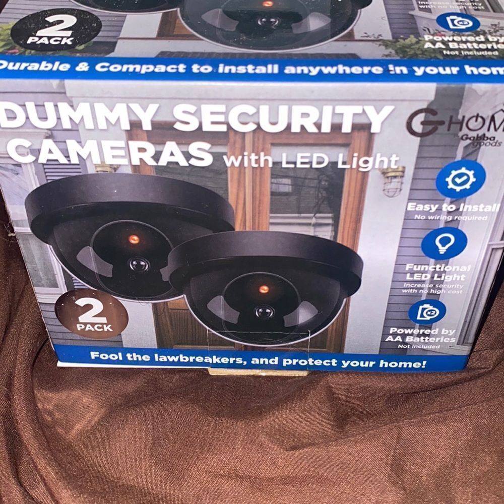 Dummy security cameras Set of 2